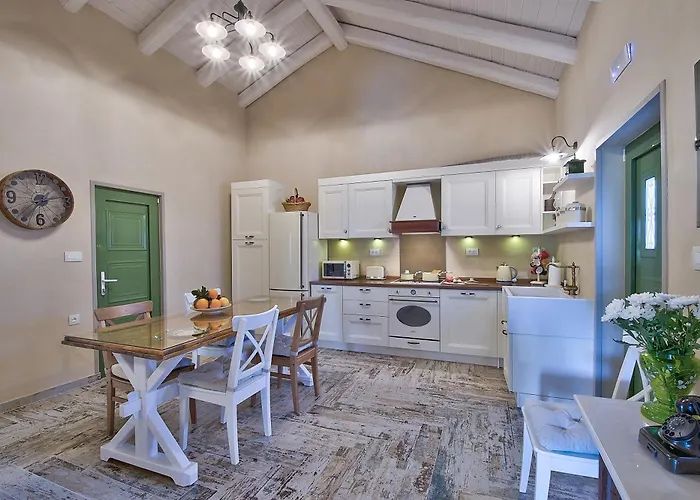 Rhodian Gaea Theológos